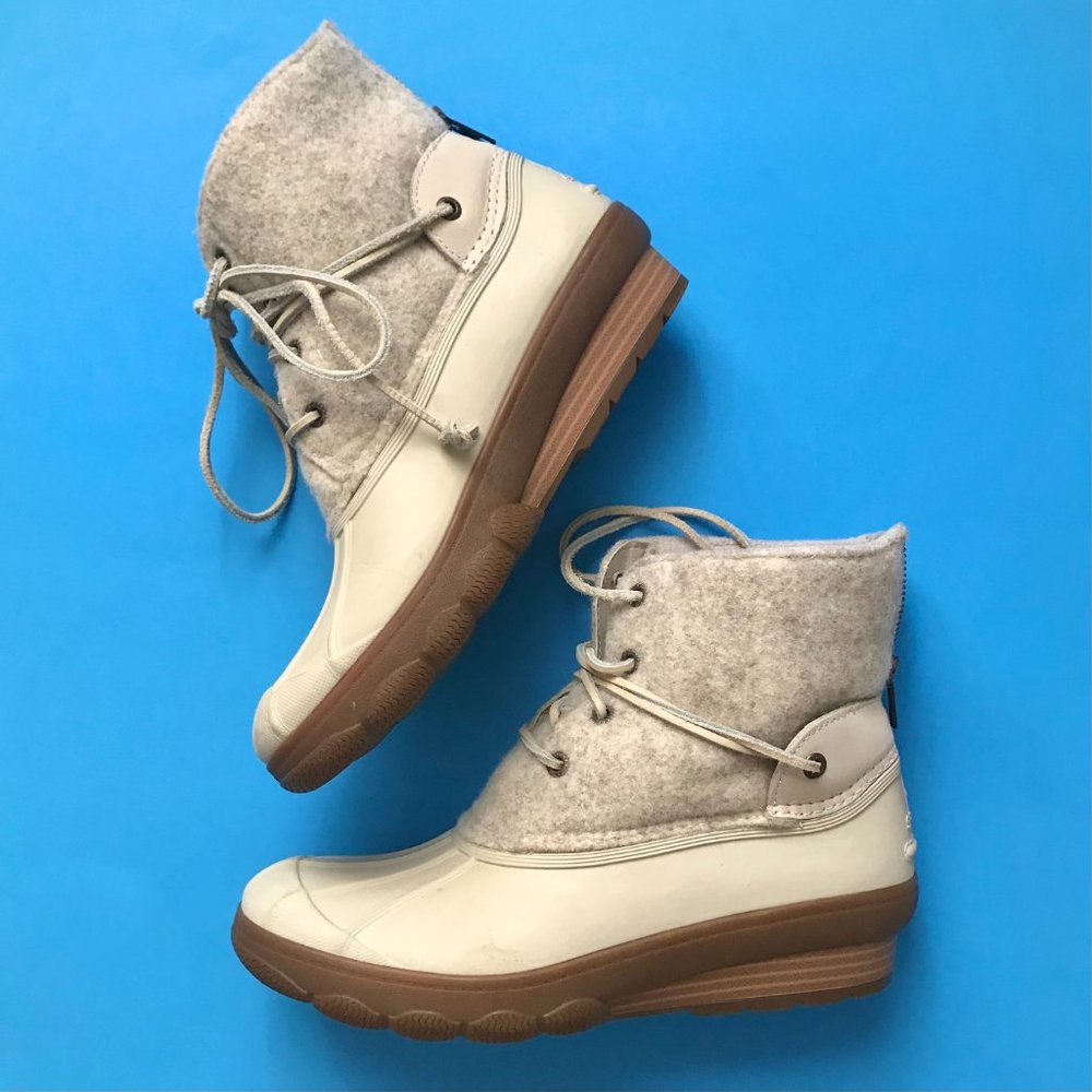 Sperry Saltwater Wedge Boot - white/cream wool
